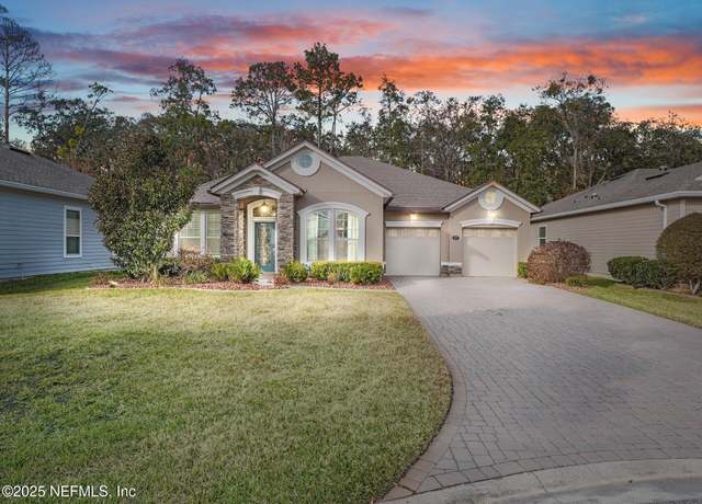 Property at 825 Aspen Leaf Dr, Jacksonville, FL 32081, 4 beds, 2.5 baths