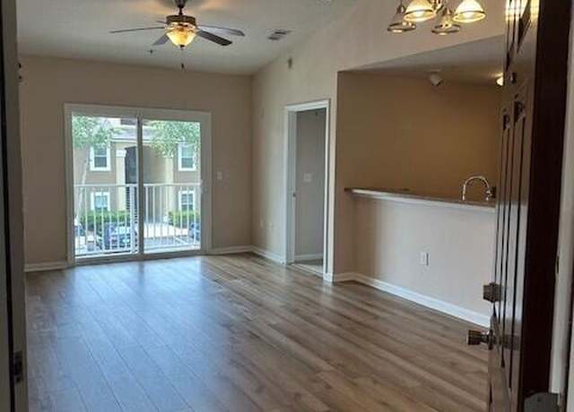 Property at 5775 Ortega View Way #10-13, Jacksonville, FL 32244, 2 beds, 2 baths