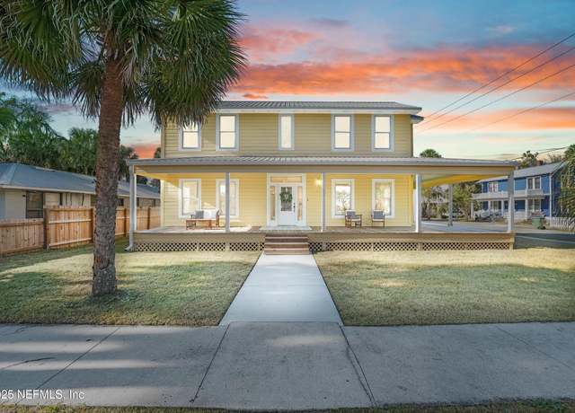 Property at 600 Emmett St, Palatka, FL 32177, 3 beds, 2 baths