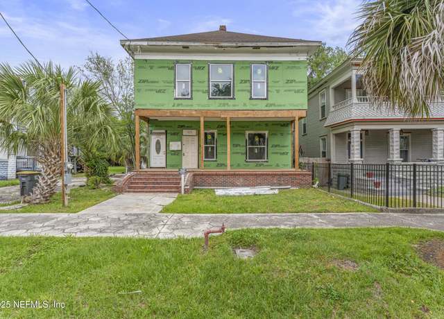 Property at 125 E 5th St, Jacksonville, FL 32206, 5 beds, 3 baths