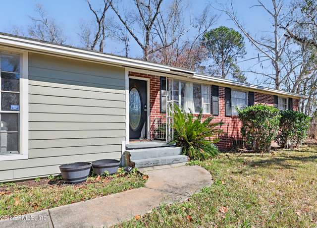 Property at 10605 Arnez Rd, Jacksonville, FL 32218, 3 beds, 2 baths