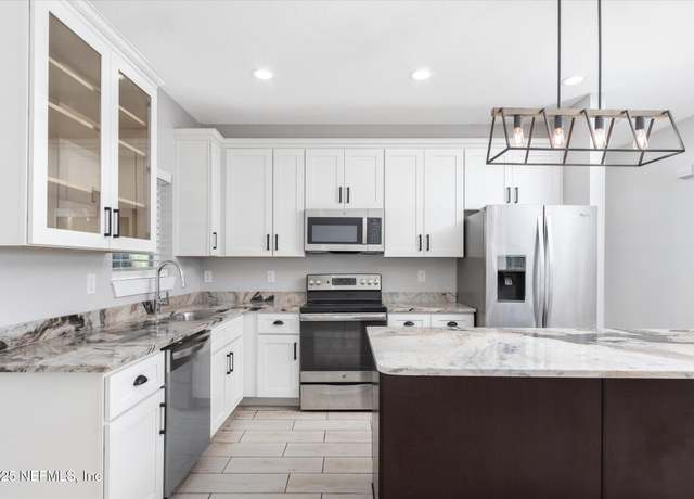 Property at 406 E Cochran Ave, Hastings, FL 32145, 3 beds, 2 baths
