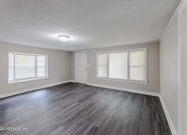 Property at 8857 Washington Ave, Jacksonville, FL 32208, 3 beds, 1 bath