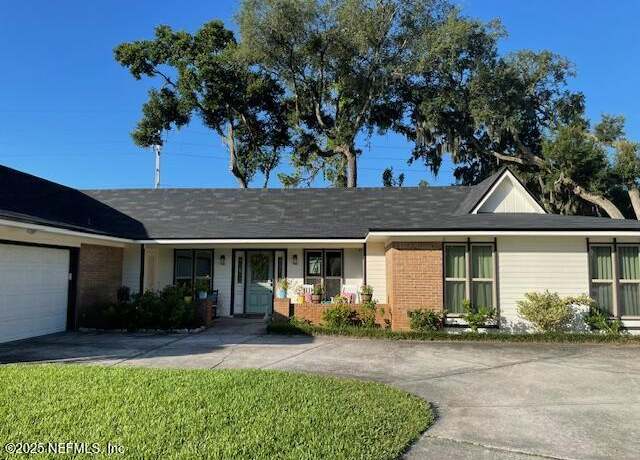 Property at 4308 Sage Oak Ct, Jacksonville, FL 32277, 4 beds, 3.5 baths