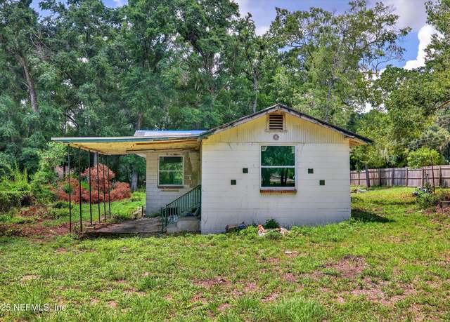 Property at 9248 Ridge Blvd, Jacksonville, FL 32208, 3 beds, 1 bath