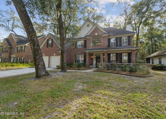 Property at 11882 Clearwater Oaks Dr W, Jacksonville, FL 32223, 4 beds, 2.5 baths