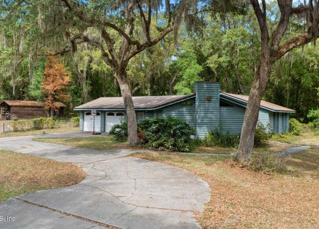 Property at 102 Acosta Creek Dr, Satsuma, FL 32189, 3 beds, 2 baths