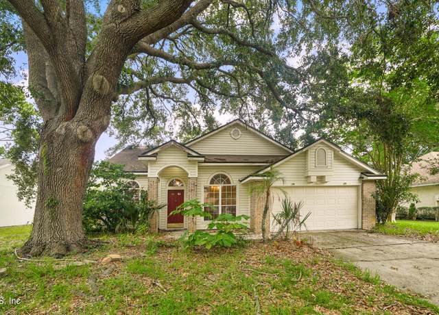 Property at 2109 Hovington Cir W, Jacksonville, FL 32246, 3 beds, 2 baths