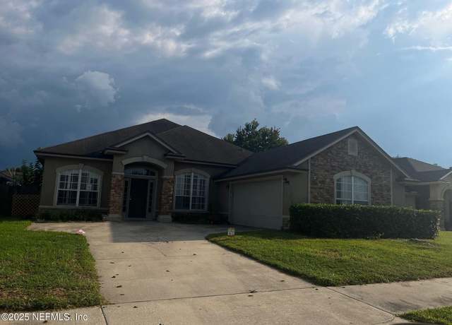 Property at 9436 Hunston Mill Ln, Jacksonville, FL 32244, 5 beds, 3 baths