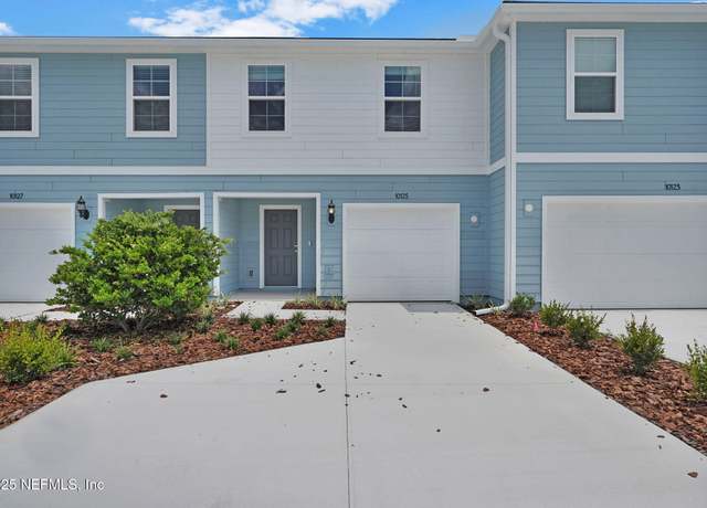 Property at 10125 Treasure Oaks Ct, Jacksonville, FL 32221, 3 beds, 2.5 baths