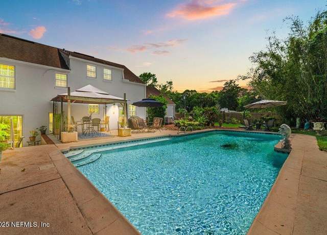 Property at 3305 Queen Ann Ln, Jacksonville, FL 32257, 5 beds, 2.5 baths