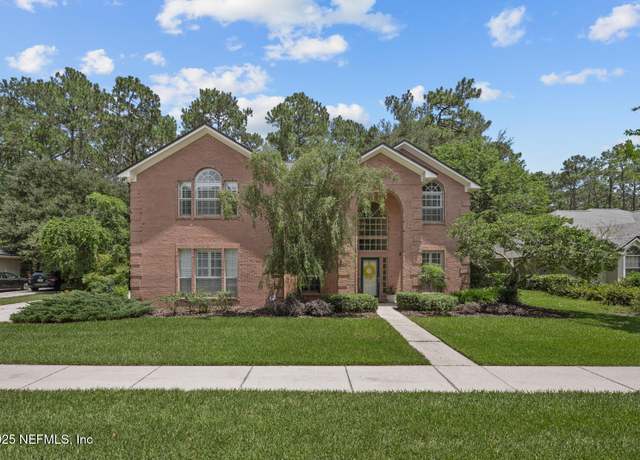 Property at 8641 Autumn Green Dr, Jacksonville, FL 32256, 5 beds, 3.5 baths