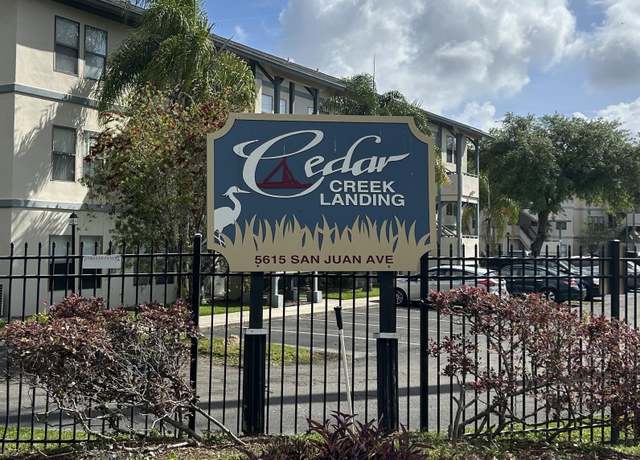 Property at 5615 San Juan Ave #403, Jacksonville, FL 32210, 2 beds, 2.5 baths