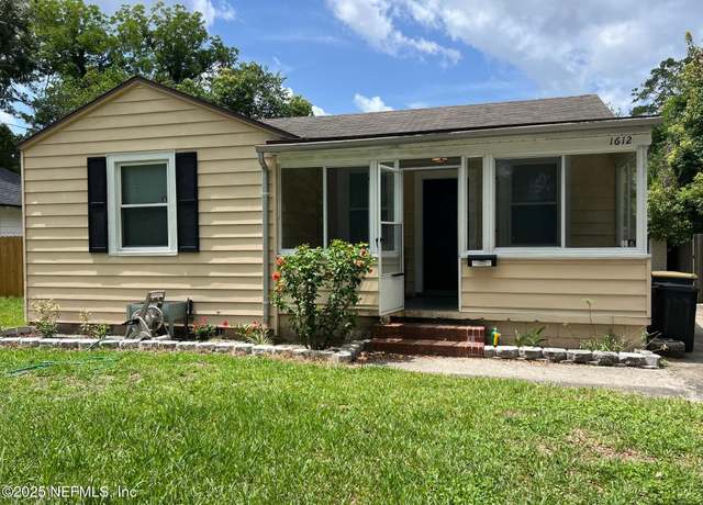Property at 1612 Greenridge Rd, Jacksonville, FL 32207, 4 beds, 3 baths