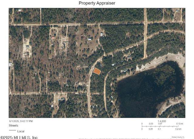 Property at 140 Lake Lucy Cir Cir, Interlachen, FL 32148