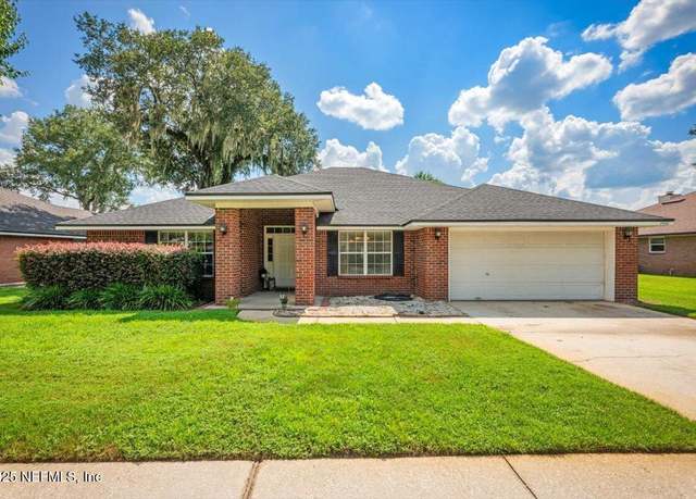 Property at 2456 Mallory Hills Rd, Jacksonville, FL 32221, 4 beds, 3 baths