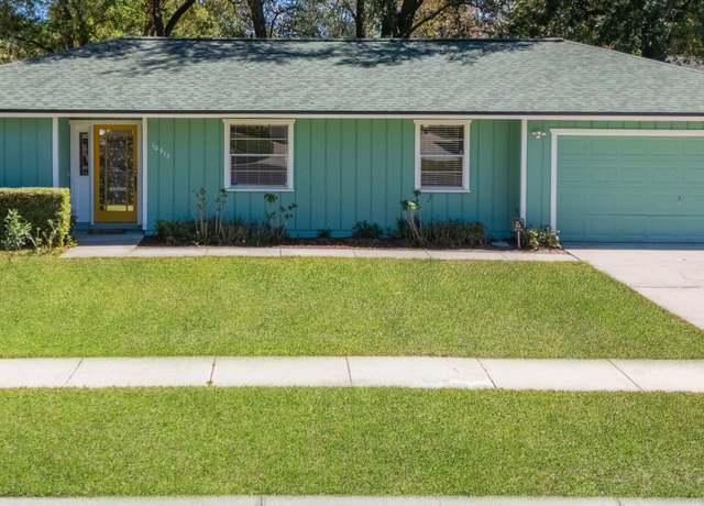 Property at 10913 Hoof Print Dr, Jacksonville, FL 32257, 3 beds, 2 baths