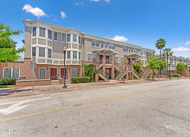 Property at 321 E Church St, Jacksonville, FL 32202, 2 beds, 2.5 baths