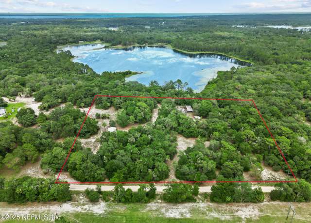 Property at 142 Porpoise Rd, Pomona Park, FL 32181