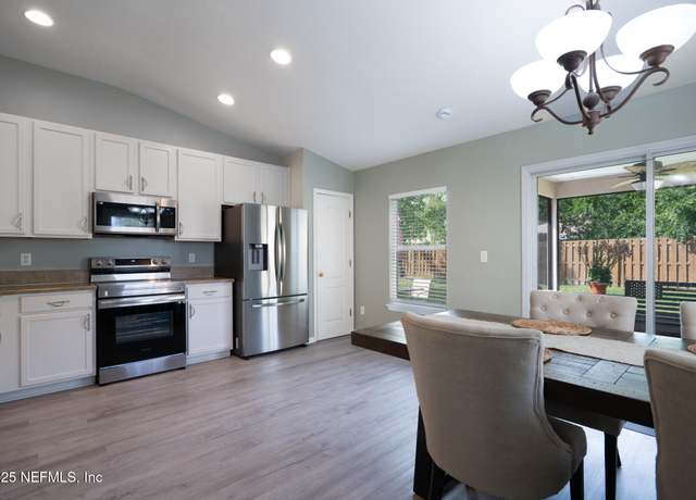 Property at 76044 Deerwood Dr, Yulee, FL 32097, 3 beds, 2 baths