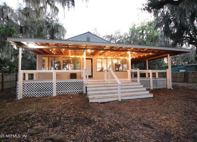 Property at 318 Riviera Dr, Crescent City, FL 32112, 2 beds, 2 baths