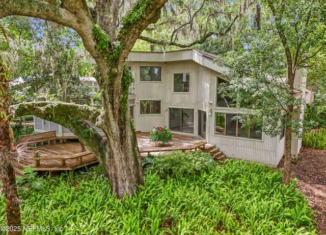 Property at 6730 Strawberry Ln, Jacksonville, FL 32211, 4 beds, 3 baths