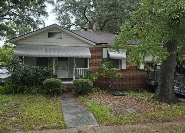 Property at 8135 Paul Jones Dr, Jacksonville, FL 32208, 3 beds, 1 bath