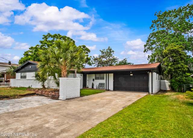 Property at 856 Palermo Rd, Jacksonville, FL 32216, 3 beds, 2 baths