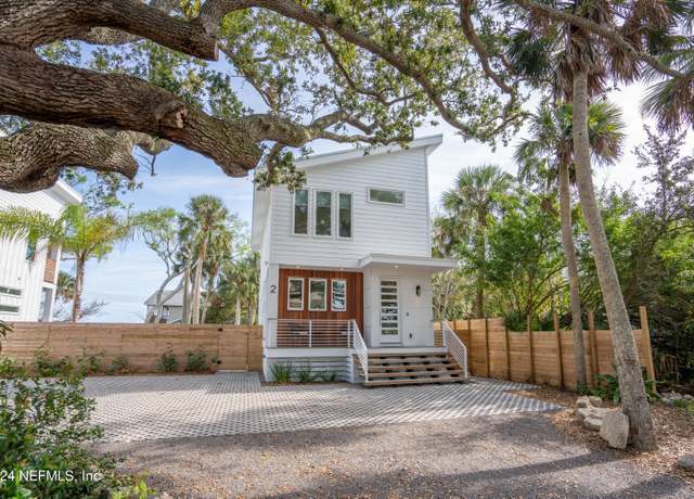 Property at 2 Sanchez Cv, St. Augustine, FL 32080, 2 beds, 2.5 baths
