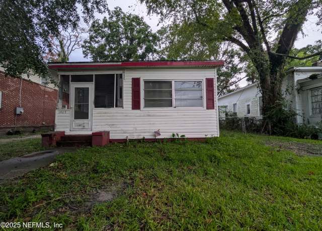 Property at 1409 8th St W, Jacksonville, FL 32209, 3 beds, 1.5 baths