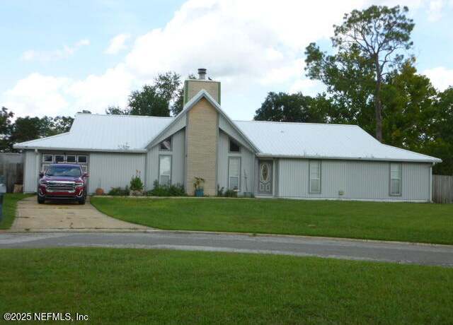 Property at 1480 Caribou Ct, Orange Park, FL 32065, 4 beds, 3 baths
