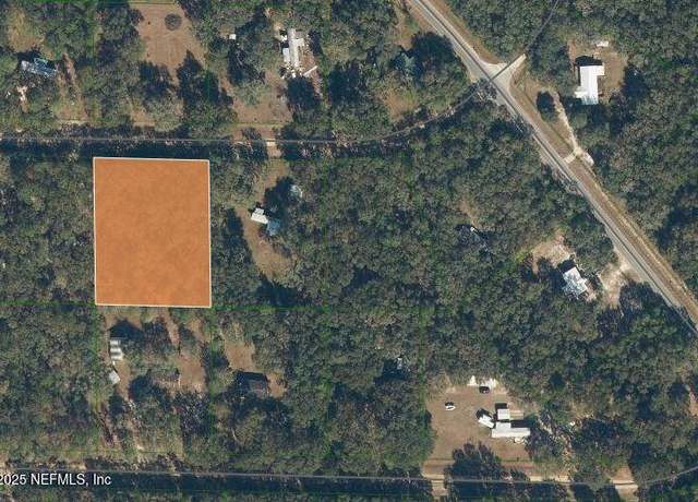 Property at 109 Mimosa Dr, Hawthorne, FL 32640