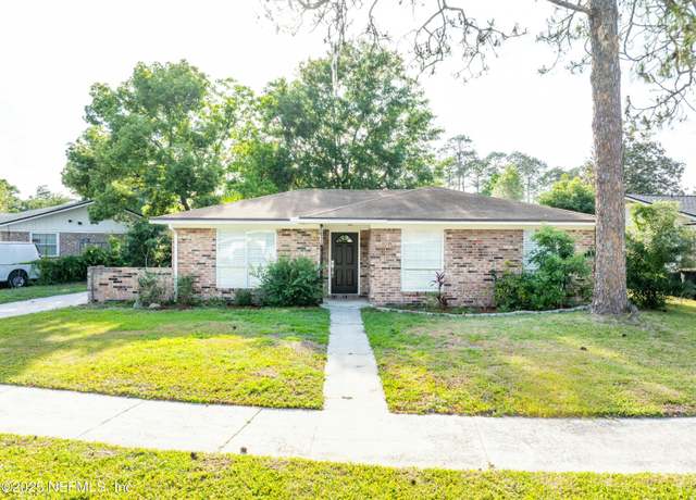 Property at 5012 Lofty Pines Cir E, Jacksonville, FL 32210, 3 beds, 2 baths