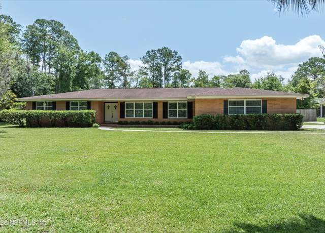 Property at 10873 Scott Mill Rd, Jacksonville, FL 32223, 3 beds, 2.5 baths