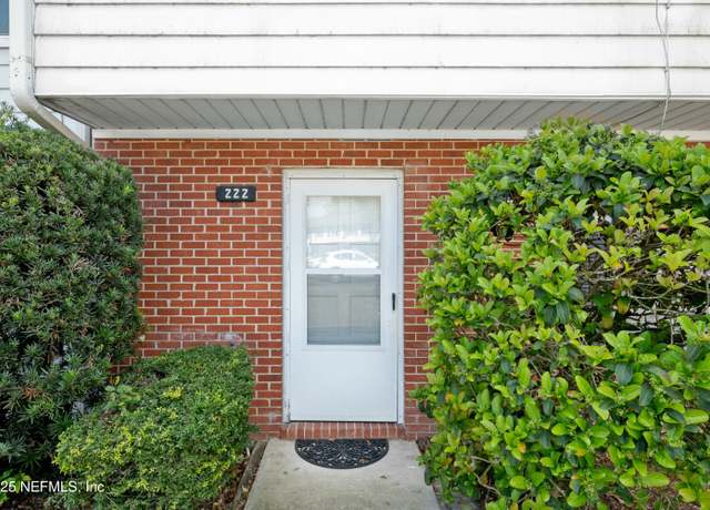 Property at 222 Kettering Ct, Orange Park, FL 32073, 3 beds, 2.5 baths