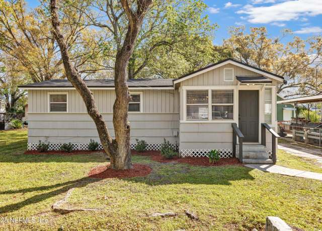 Property at 825 Wyolen St, Jacksonville, FL 32254, 3 beds, 1 bath