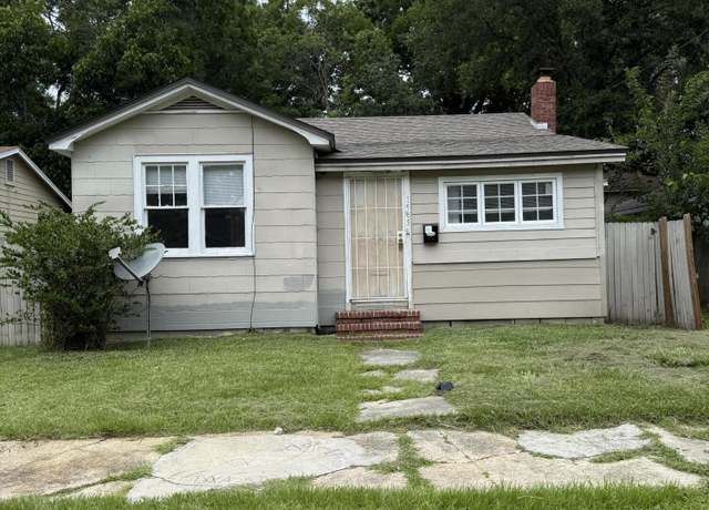 Property at 1585 W 15th St, Jacksonville, FL 32209, 3 beds, 2 baths