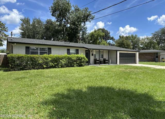 Property at 10236 Shore View Dr S, Jacksonville, FL 32218, 3 beds, 2 baths