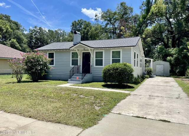 Property at 2112 Sessions Ln, Jacksonville, FL 32207, 3 beds, 2 baths