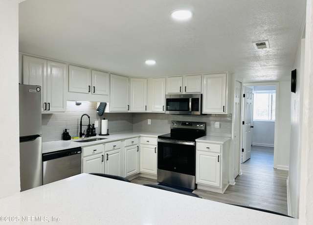 Property at 8880 S Old Kings Rd #5, Jacksonville, FL 32257, 3 beds, 2 baths