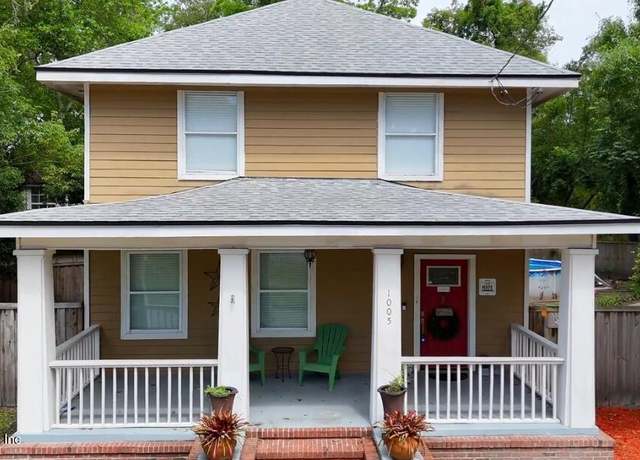 Property at 1005 Hamilton St, Jacksonville, FL 32205, 4 beds, 1.5 baths