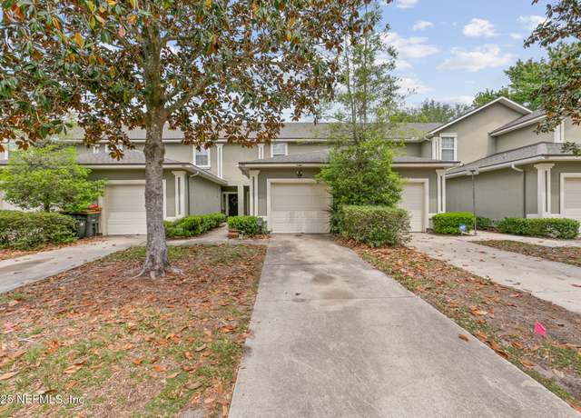 Property at 7877 Playpen Ct, Jacksonville, FL 32210, 2 beds, 2.5 baths