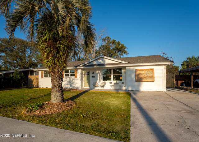 Property at 423 Royal Palms Dr, Atlantic Beach, FL 32233, 4 beds, 2 baths