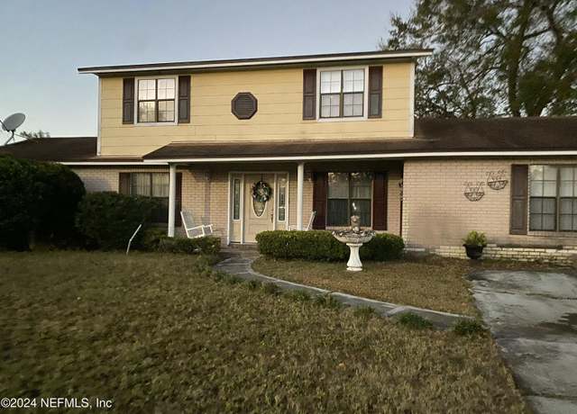 Property at 1215 Squirrel Ln S, Jacksonville, FL 32218, 4 beds, 2 baths