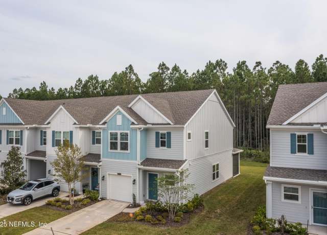 Property at 10318 Benson Lake Dr, Jacksonville, FL 32222, 3 beds, 2.5 baths
