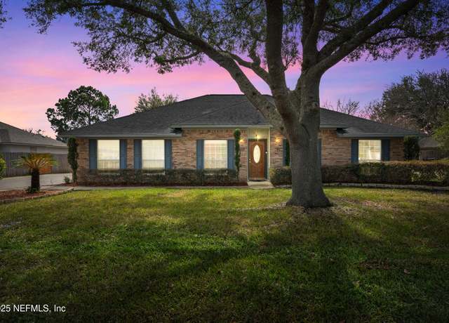 Property at 3380 Chimney Dr, Middleburg, FL 32068, 4 beds, 2 baths