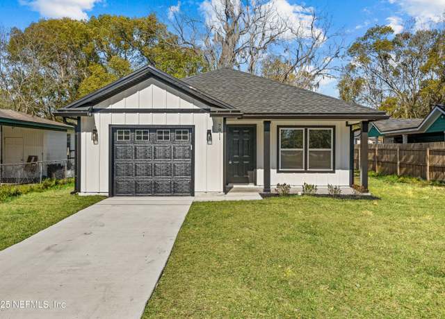 Property at 7911 Moncrief Dinsmore Rd, Jacksonville, FL 32219, 3 beds, 2 baths