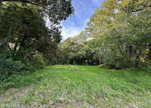 Property at 661 W Madison St, Starke, FL 32091