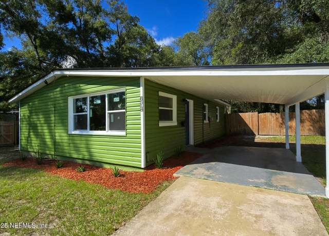 Property at 8514 Oak Leaf Rd, Jacksonville, FL 32208, 3 beds, 2 baths