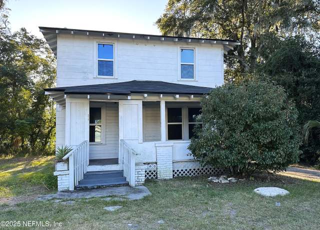 Property at 6428 Elwood Ave, Jacksonville, FL 32208, 3 beds, 2 baths